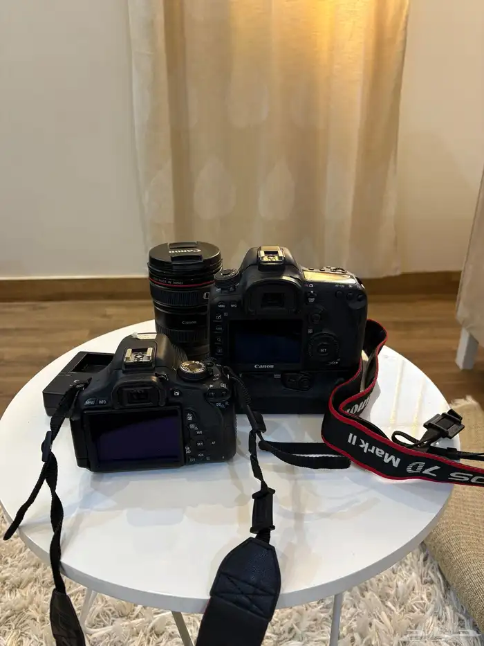 كاميرا وعدسة كانون D7 و D600 0
