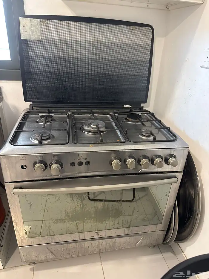 فرن خالي من المشاكل ب600 ريال 0