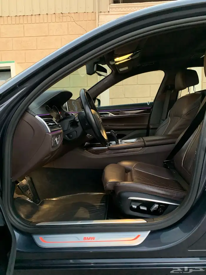 بي ام 740Li 2016 27