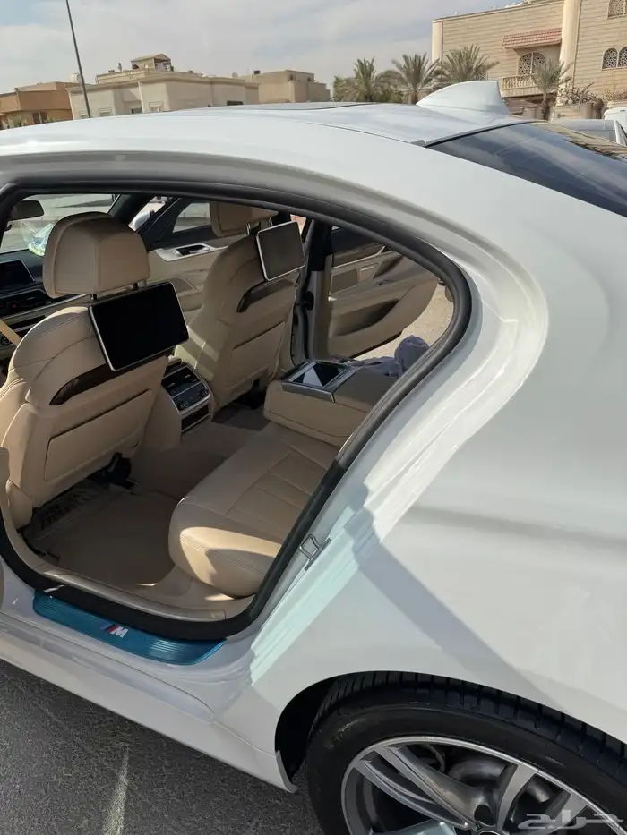 بي ام دبليو 4