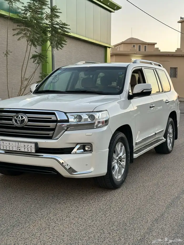 لاند كروزر 2018 2