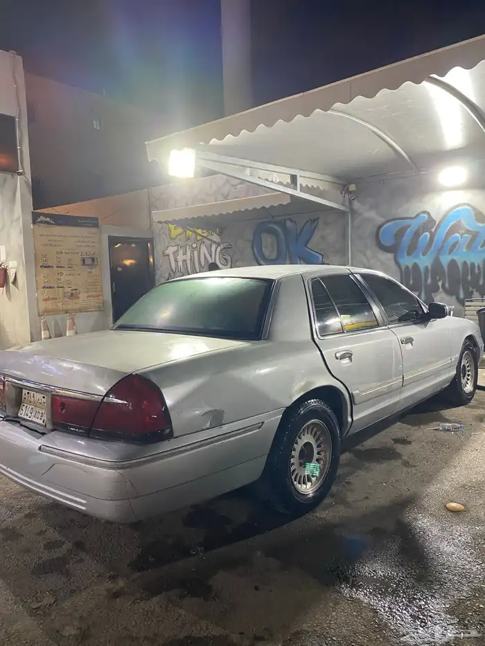 للبيع فورد جراند ماركيز 16