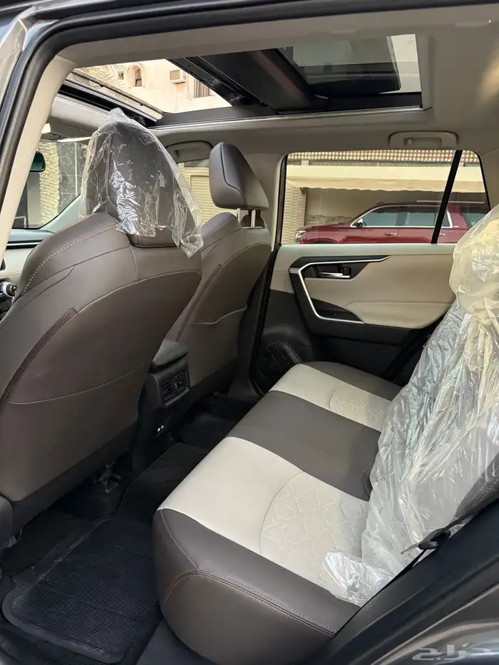 تويوتا راف فور 2024 ادفنشر فل كامل بحاله الوكاله 21