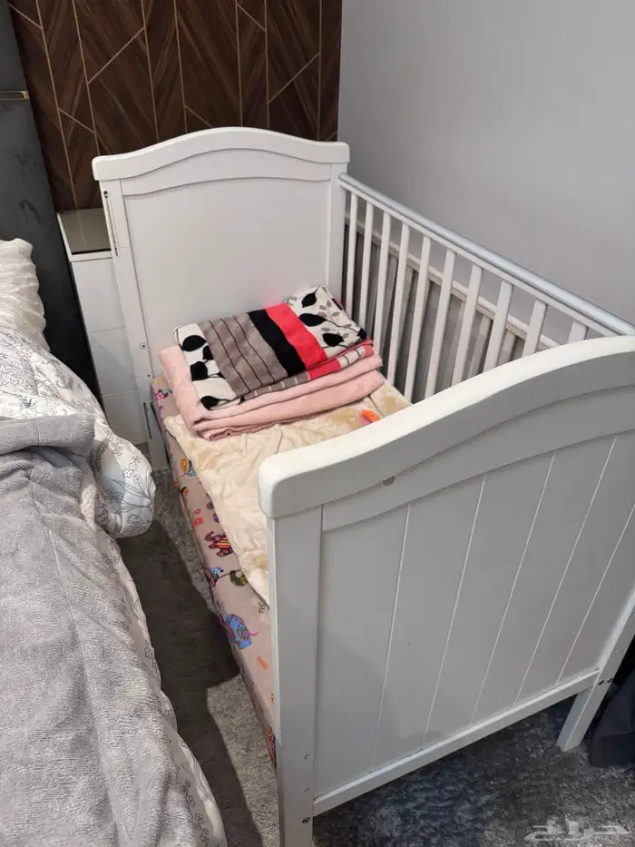 سرير أطفال 1