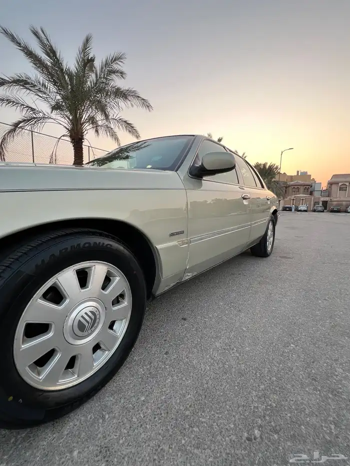 فورد قراند ماركيز لمتد 21