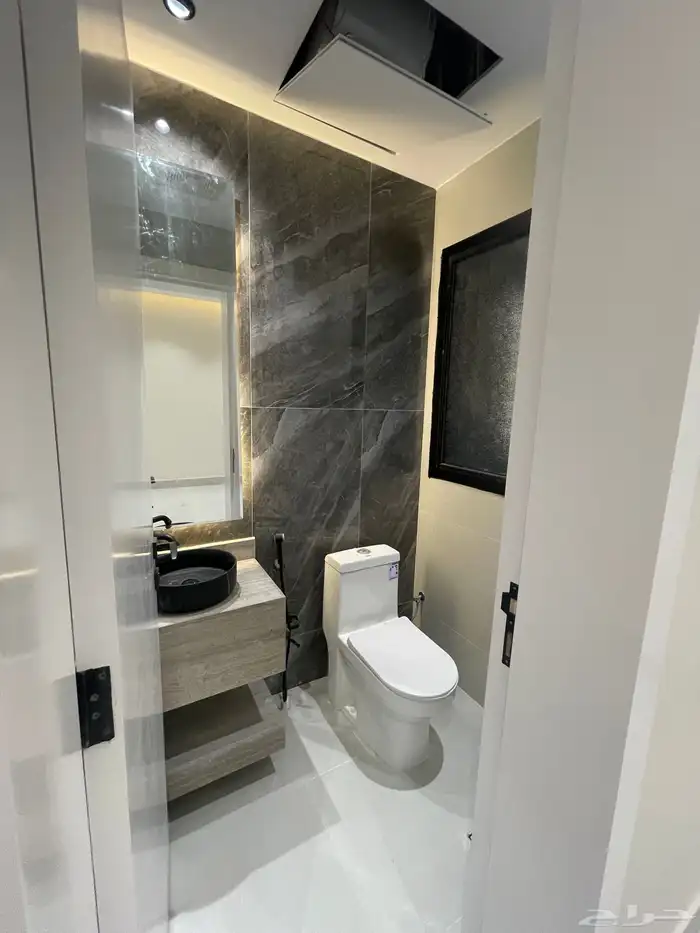 للبيع شقه دور أرضي تشطيب راقي بالمحاله ابها 15