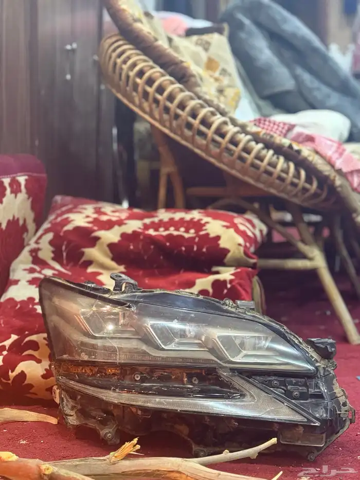 السلام عليكم ورحمة الله وبركاته للبيع شمعة لكزز 2