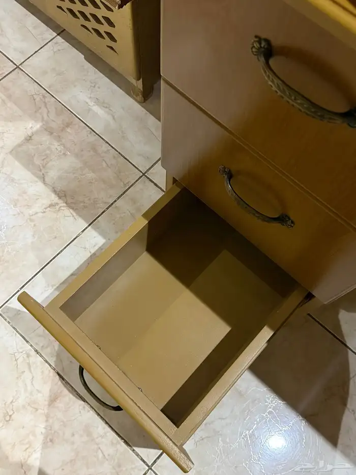 مكتب دراسي 1