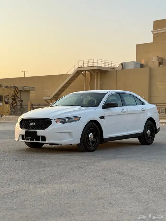 فورد تورس بوليسي ممشى قليل 3