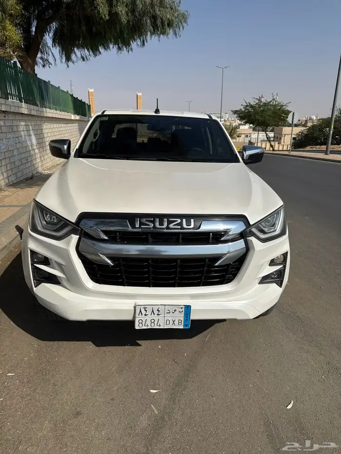 ايسوزو ديماكس 0