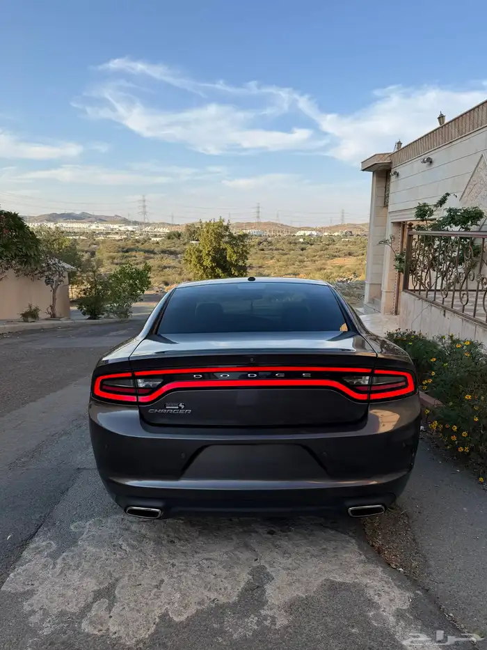 دودج تشارجر للبيع 1