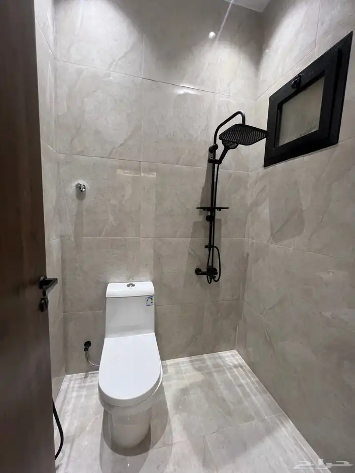 للبيع دور في العزيزية على شارعين شغل فاخر 12