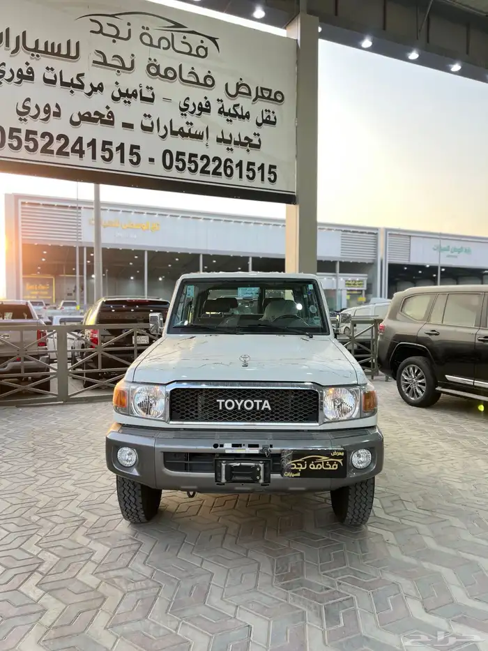 تويوتا ربع 2021 بنزين خليجي ماشي 41 الف فل كامل 0