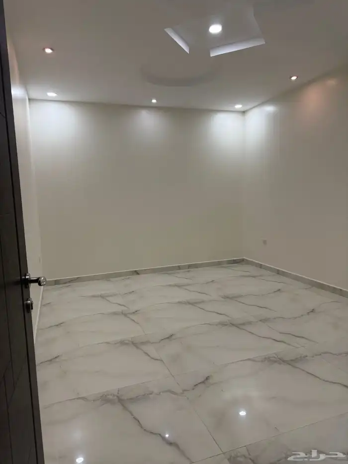 دور اول للايجار خمس غرف نوم ماستر وصاله 5