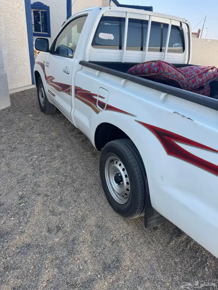 هايلكس موديل 2011 ممشى 197 الف وعلاها المشي حقيقي في ناجز 0