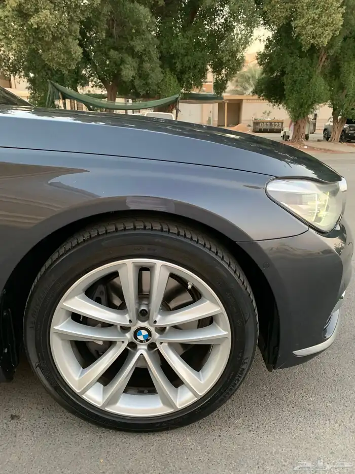 بي ام 740Li 2016 23