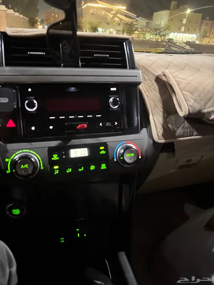 برادو 6سرندل 2015 مكيف مركزي ثلاجه قزاز كهرب قير عادي 6