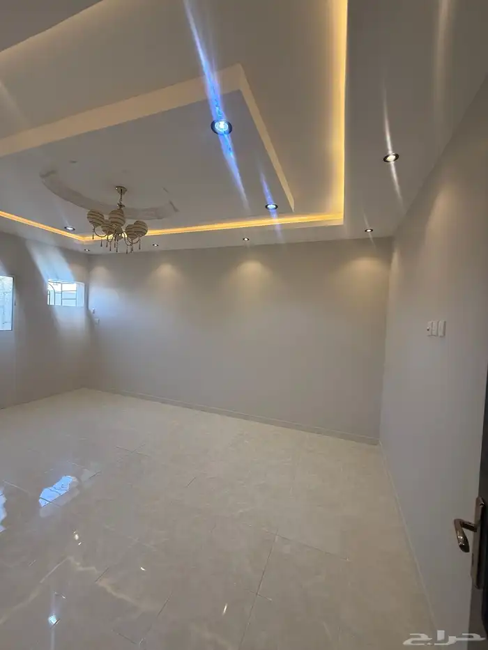 دور تمليك حي البوادي 6 غرف وصاله السعر 670 9