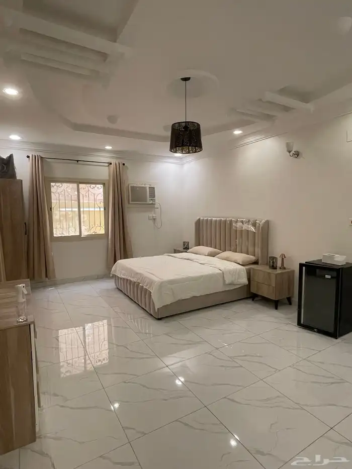 شقة غرفة نوم وصالة و دورة مياة 1