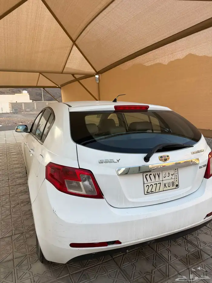 جيلي 2013 المكينه فيها مشكله للبيع تشليح او استخدام عادي 0