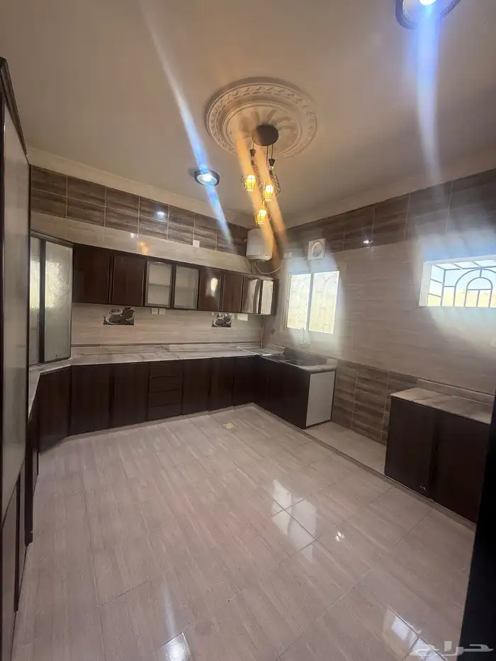 دور تمليك حي البوادي 6 غرف وصاله السعر 670 14