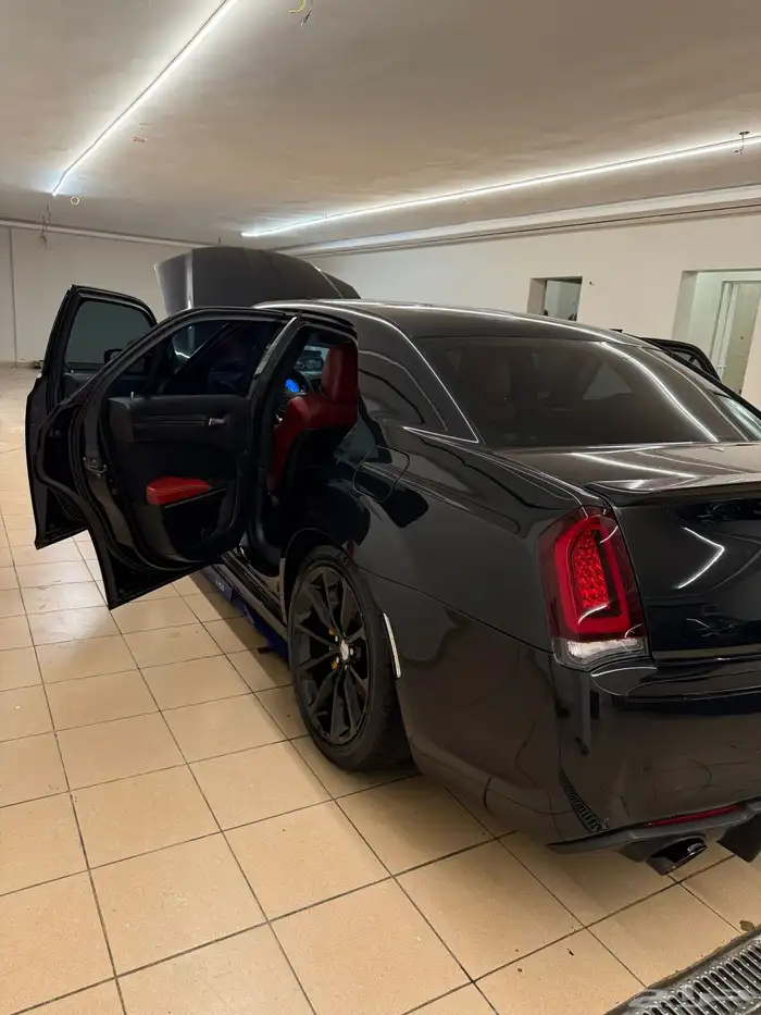 كرايسلر SRT8 6.4 2014 25