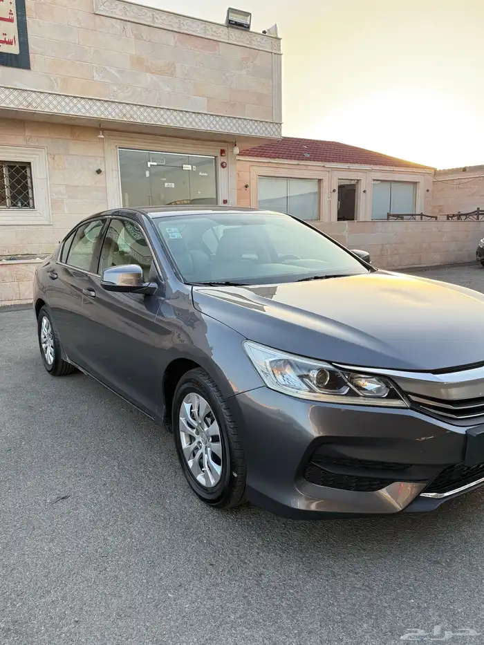 للبيع اكورد 2017 ستاندر 7