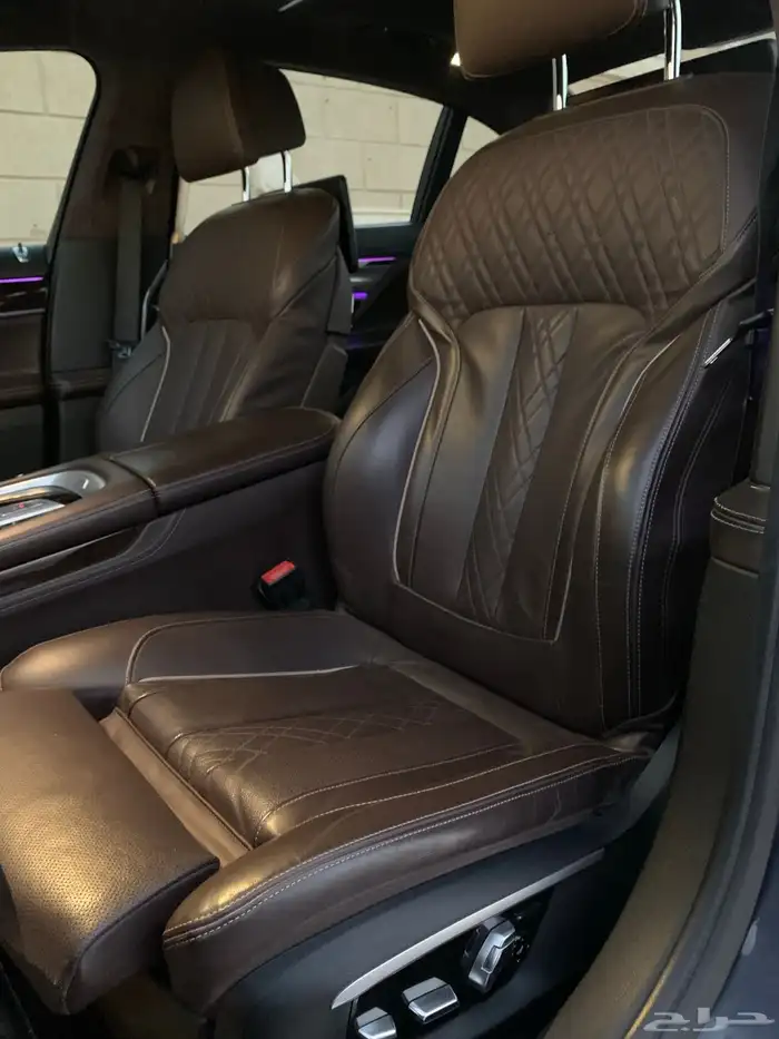 بي ام 740Li 2016 41