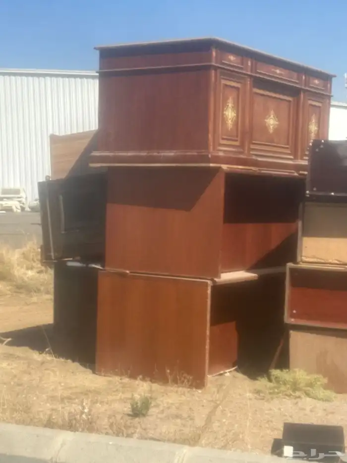 مكاتب جديده ومستخدمة وبحالة ممتازه اثاث مكتبي 0