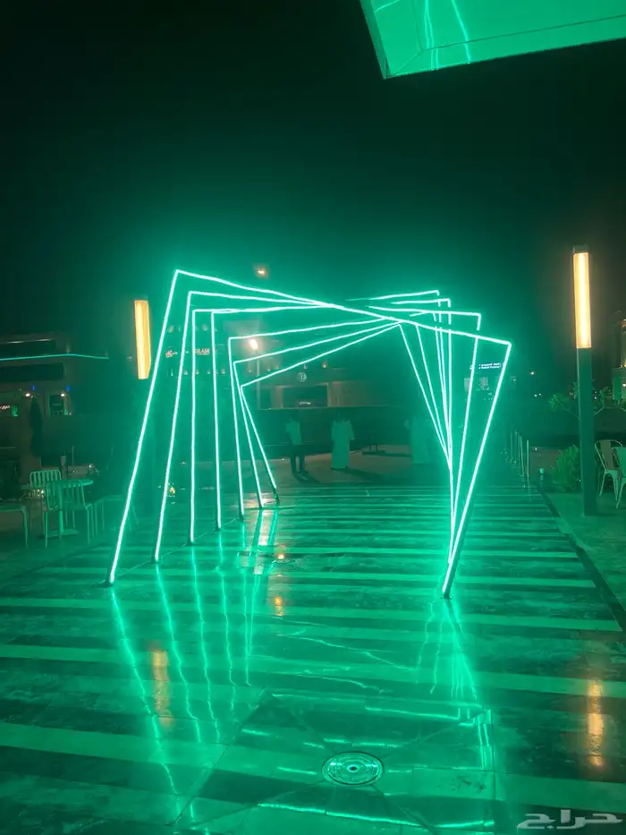 شاشات عملاقه مسارح اضاءات جميع الصوتيات 11