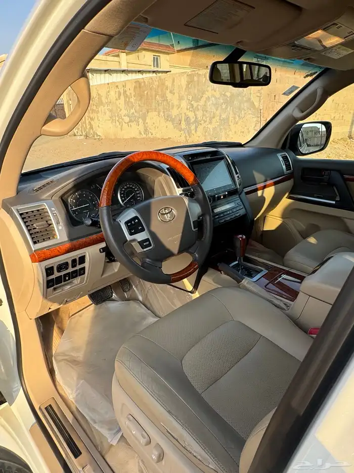 لاند كروزر جكسار 2015 فل كامل نظيف 8