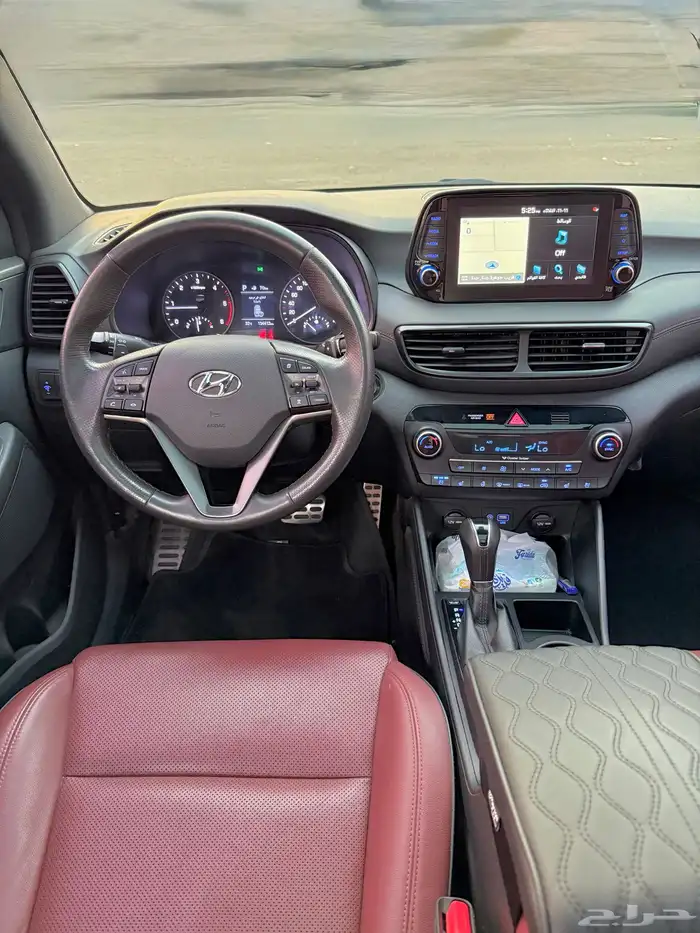 توسان 2020 (ديزل) بنورما اعلا مواصفات داخل احمر وكاله للبيع 16