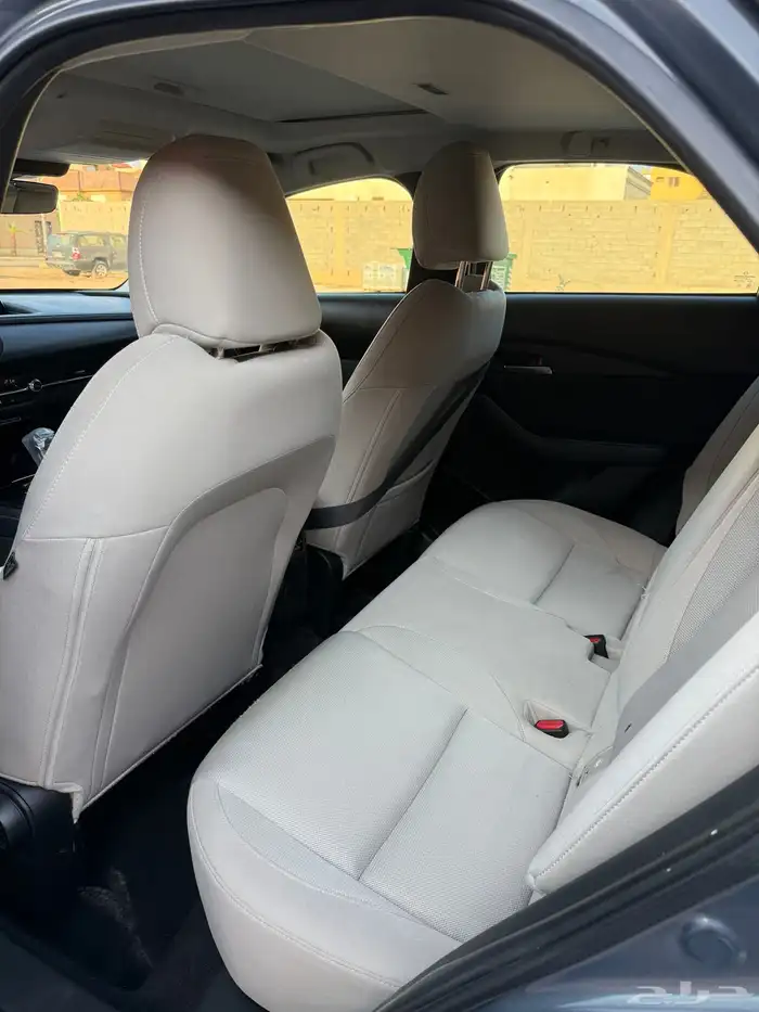 مازدا CX30 2021 نص فل 12