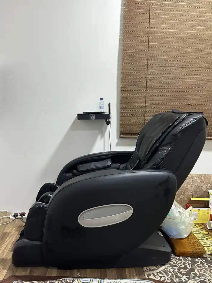 كرسي مساج نضيف للبيع كرسي تدليك 1