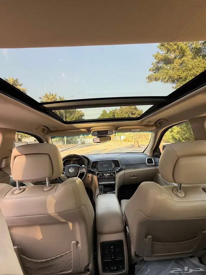 جراند شيروكي 16