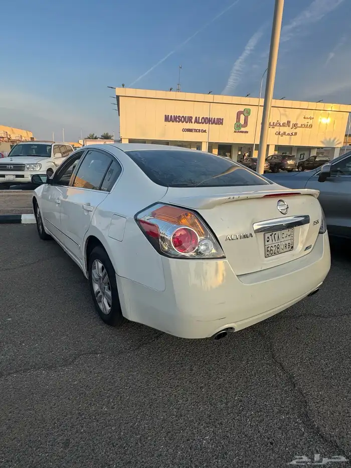 للبيع التيما 2010 0