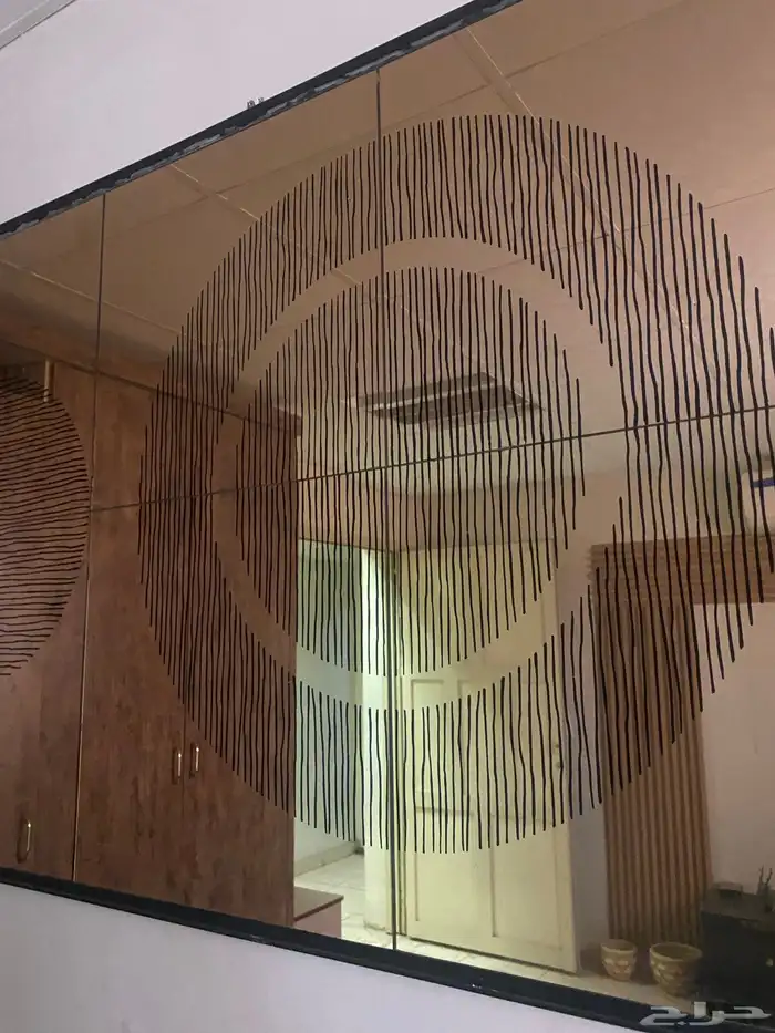 مرايه جداريه 1