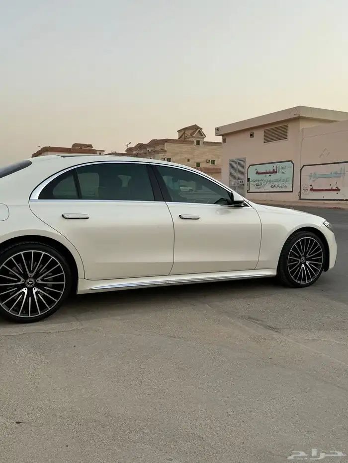 مرسيدس 2021 جفالي S500 نظيف ابيض داخل احمر 11