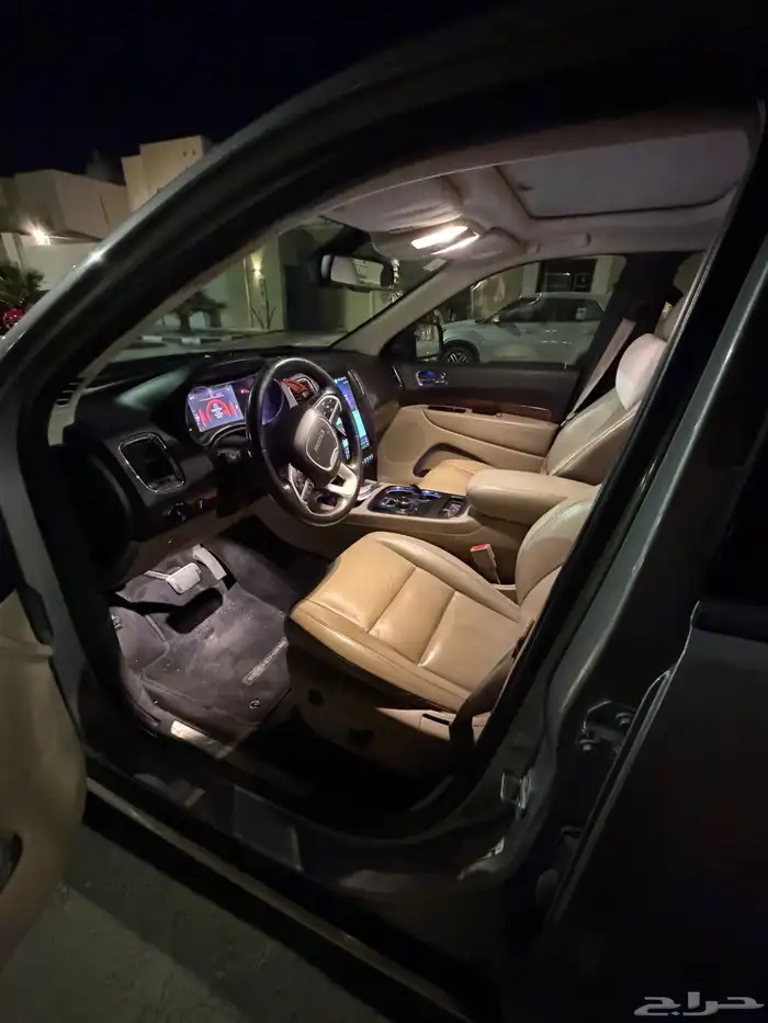 دوج درانجو لمتد 6 سلندر 2015 14