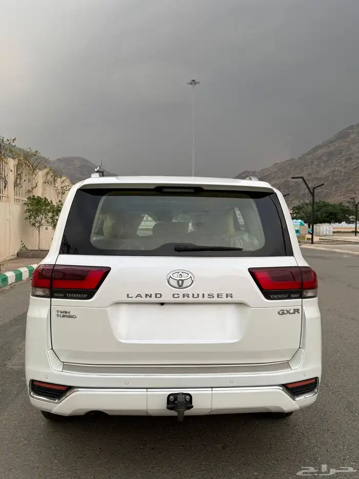 للبيع لاندكروزر 2022 5