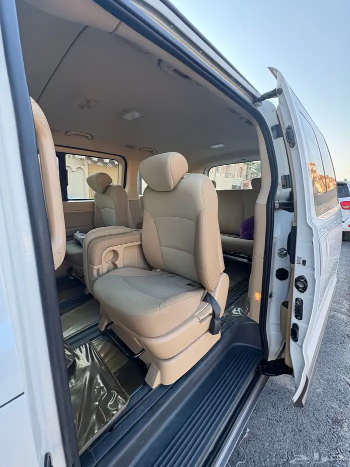 هيونداي   H1  2013 13