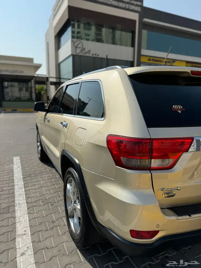 جراند شيروكي اوفر لاند 9