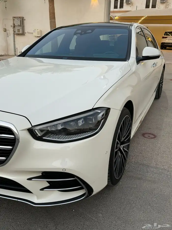 مرسيدس 2021 جفالي S500 نظيف ابيض داخل احمر 3
