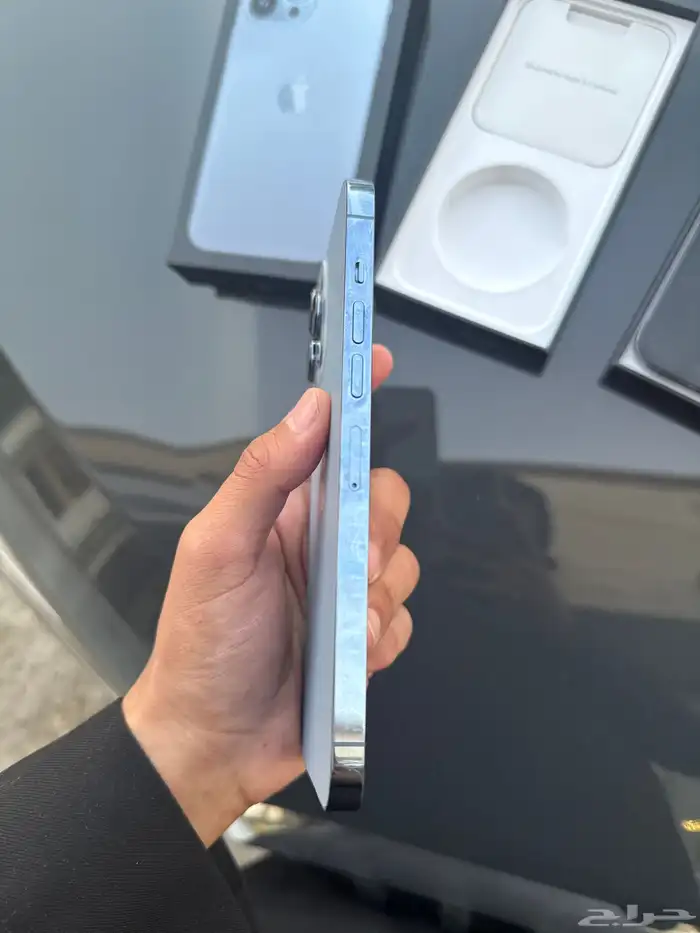 آيفون 13 برو ماكس 256 و ايفون 12 برو ماكس 128 4