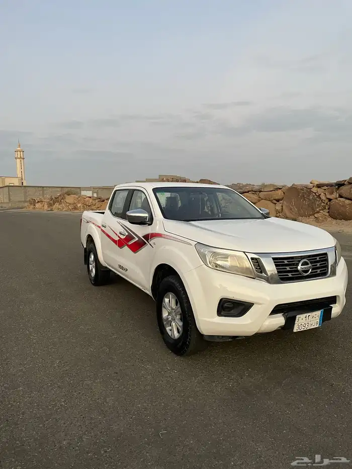 للبيع نافارا 2017بدون دبل قير اتوماتيك 2