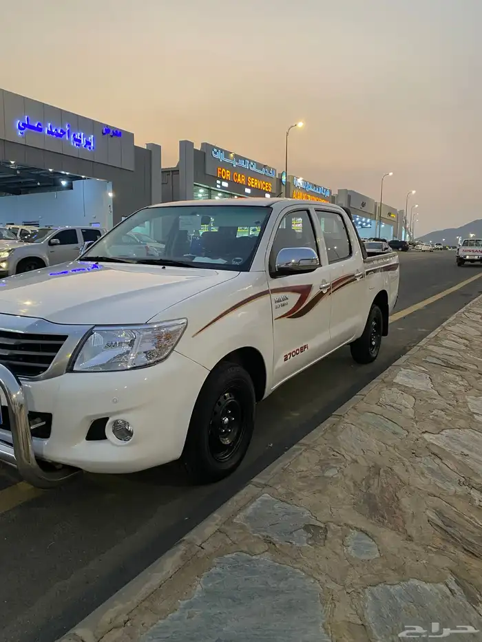 إعلان عن هايلوكس 2014 8