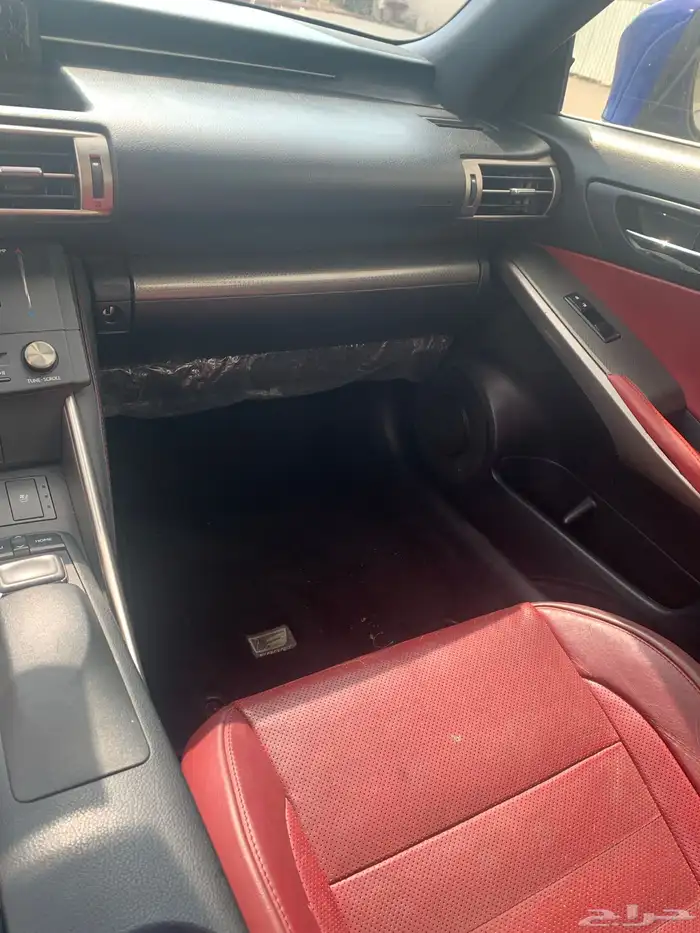 لكزس iS 2015 سبورت F عبد اللطيف جميل 21