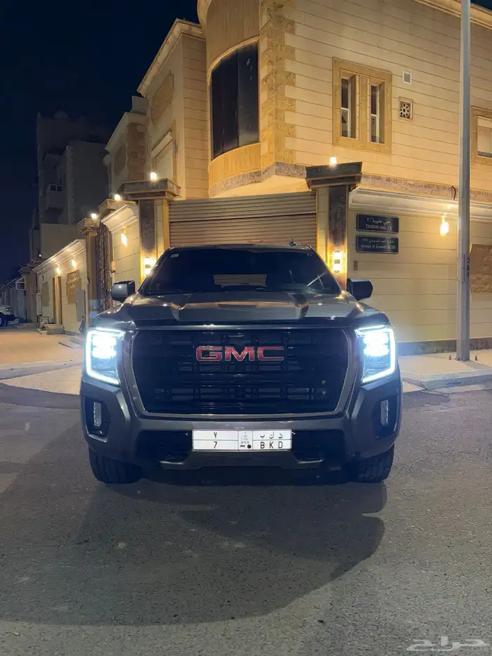 جمس يوكن مالك اول 0