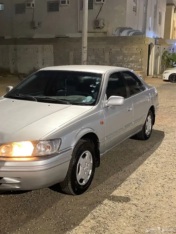 كامري 2002 GLi اللون فضى 0