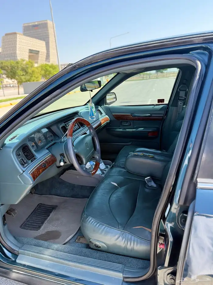 فورد جراند ماركيز 1997 نظيف 11